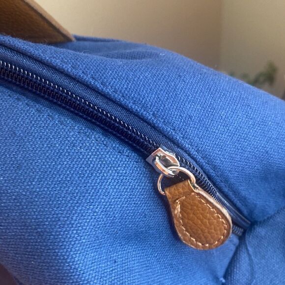 Tommy Bahama Canvas Duffel Bag - Picture 7 of 9